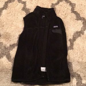 Vest Black Patagonia vest.